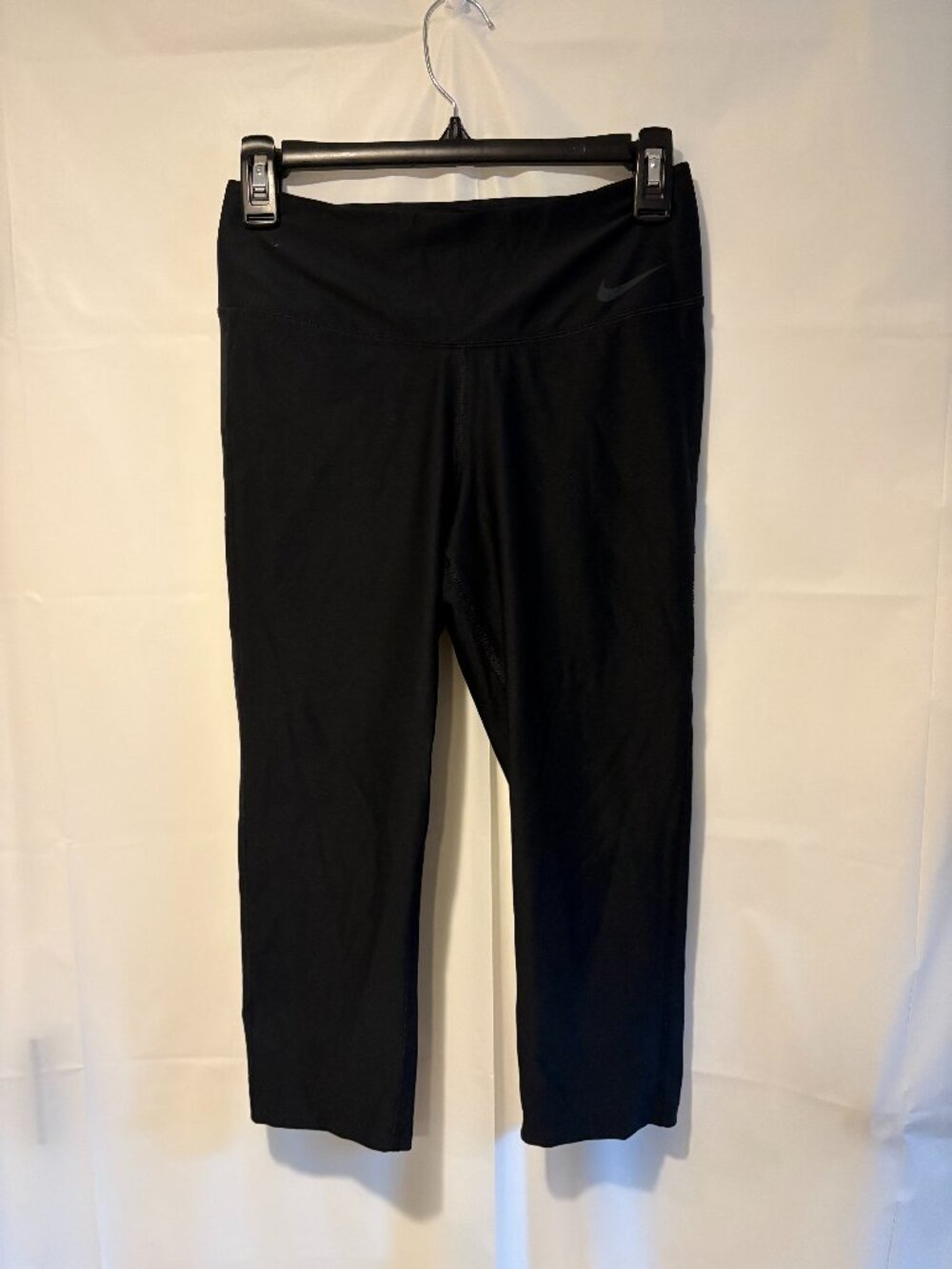 Womens Nike Size S Dri Fit Cropped Athletic Leggings